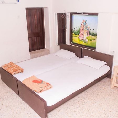 New Metro Guest House Колката Екстериор снимка