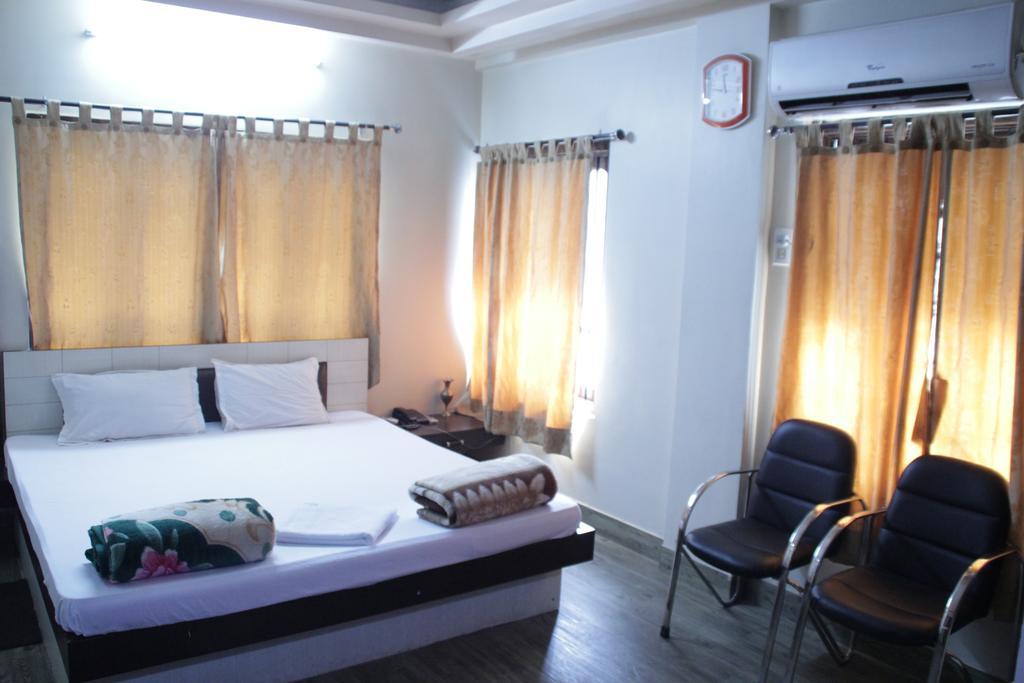 New Metro Guest House Колката Екстериор снимка